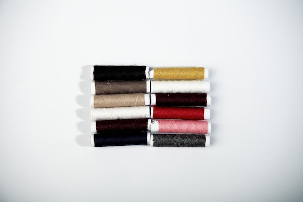 Mostre de fir si culori broderie